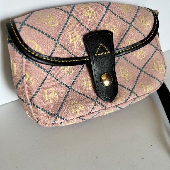 Dooney & Bourke, women's mini wristlet, pink black trim - Picture 2 of 9